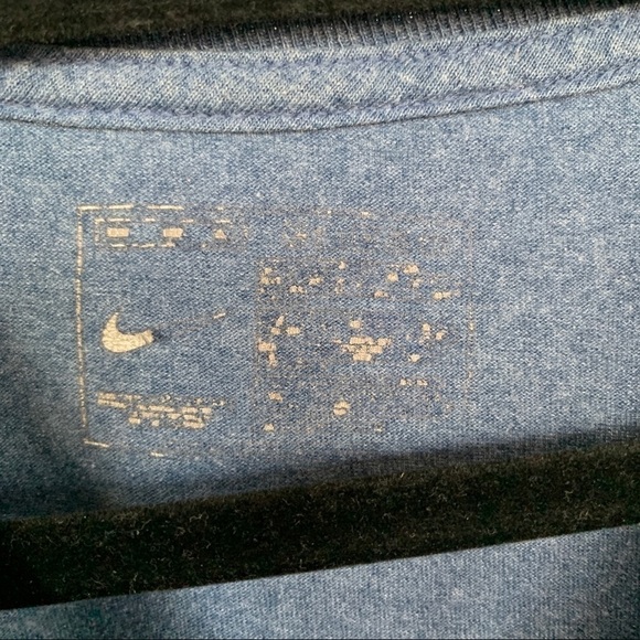 Nike Athletics Blue Vintage T-shirt Size 2XL - Picture 5 of 5